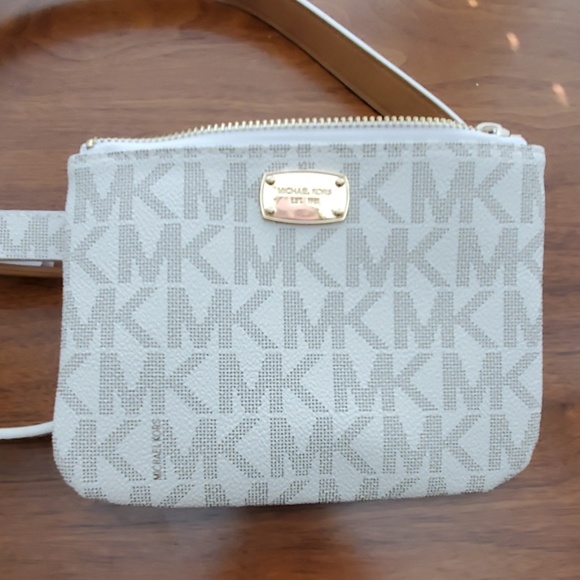 MICHAEL Michael Kors Handbags - Bag :: Michael Kors